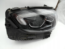 Laden Sie das Bild in den Galerie-Viewer, Frontscheinwerfer Mercedes-Benz A2069066104 Ein Stück (Rechts oder Links) SCH5504498154bu