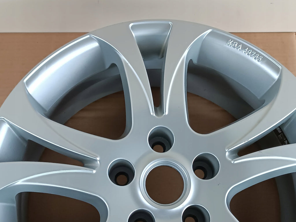 1x Alufelge 17 Zoll 7.0" 5x114.3 40ET KE409-4E250 Nissan I Rim Wheel FEL4522150354kk