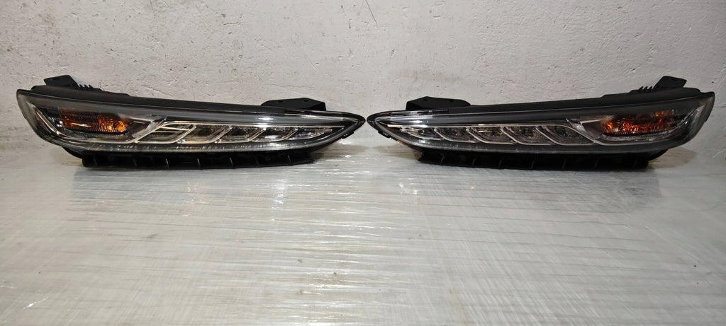 Frontscheinwerfer Hyundai Kona 92207J92 92208-J90 LED Ein Satz Headlight SCH2629352346tw