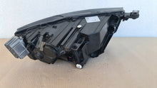 Load image into Gallery viewer, Frontscheinwerfer Seat Ateca 576941031B Xenon Links Scheinwerfer Headlight