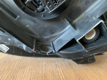 Laden Sie das Bild in den Galerie-Viewer, Frontscheinwerfer Audi A3 8V0941035 Full LED Ein Stück (Rechts oder Links) SCH7929418875fa