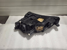 Laden Sie das Bild in den Galerie-Viewer, Frontscheinwerfer Skoda Superb 3V1941016A Xenon Rechts Scheinwerfer Headlight SCH8124537248jf