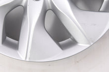 Laden Sie das Bild in den Galerie-Viewer, 1x Alufelge 16 Zoll 6.5&quot; 4x100 44ET Glanz Silber 403007678R Renault Rim Wheel