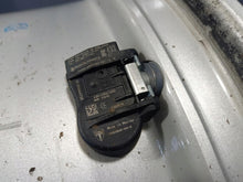 Laden Sie das Bild in den Galerie-Viewer, 1x Alufelge 19 Zoll 8.0" 5x120 Tesla Rim Wheel FEL5559087128tq