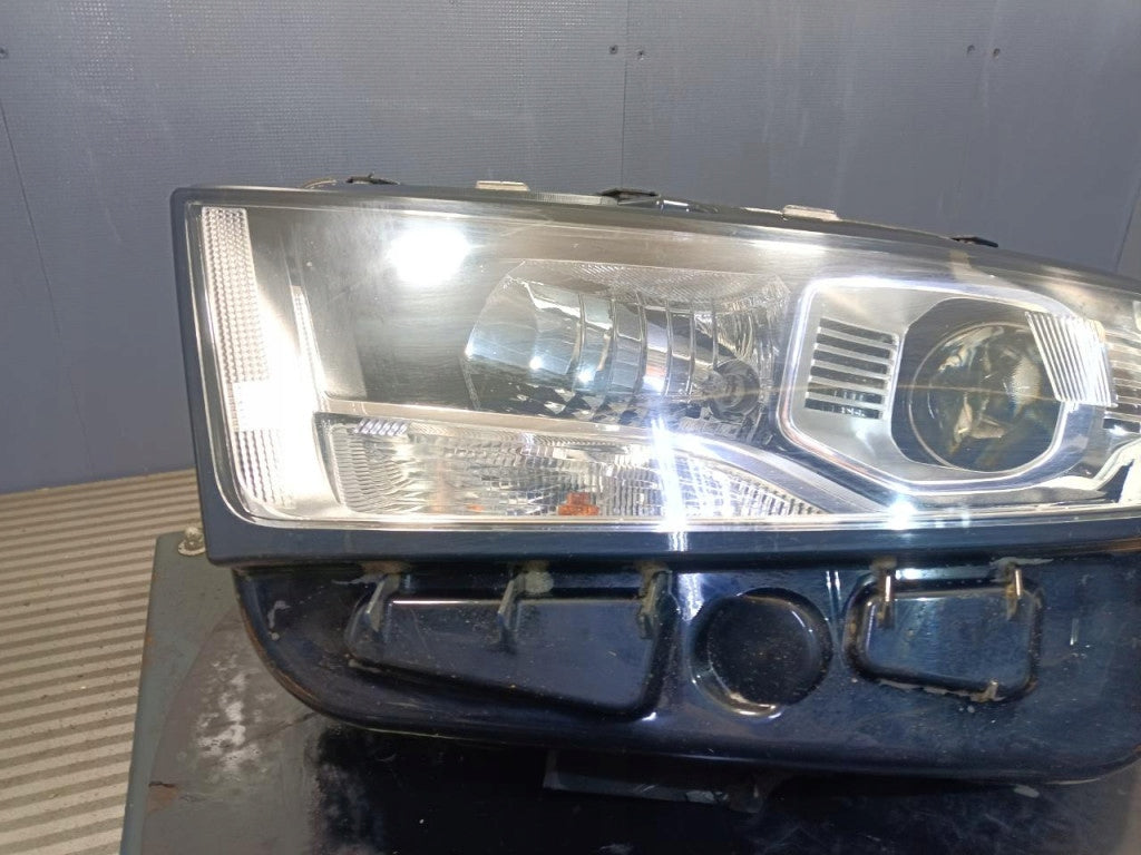 Frontscheinwerfer Ford FTAZ-13008-H Links Scheinwerfer Headlight SCH2774064834ta