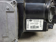 Laden Sie das Bild in den Galerie-Viewer, Frontscheinwerfer Mercedes-Benz W176 A1768200661 Xenon Rechts Headlight SCH1459753172bo
