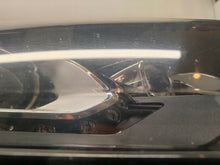 Laden Sie das Bild in den Galerie-Viewer, Frontscheinwerfer VW Touareg 7P1941034 Xenon Rechts Scheinwerfer Headlight SCH5401789581mj