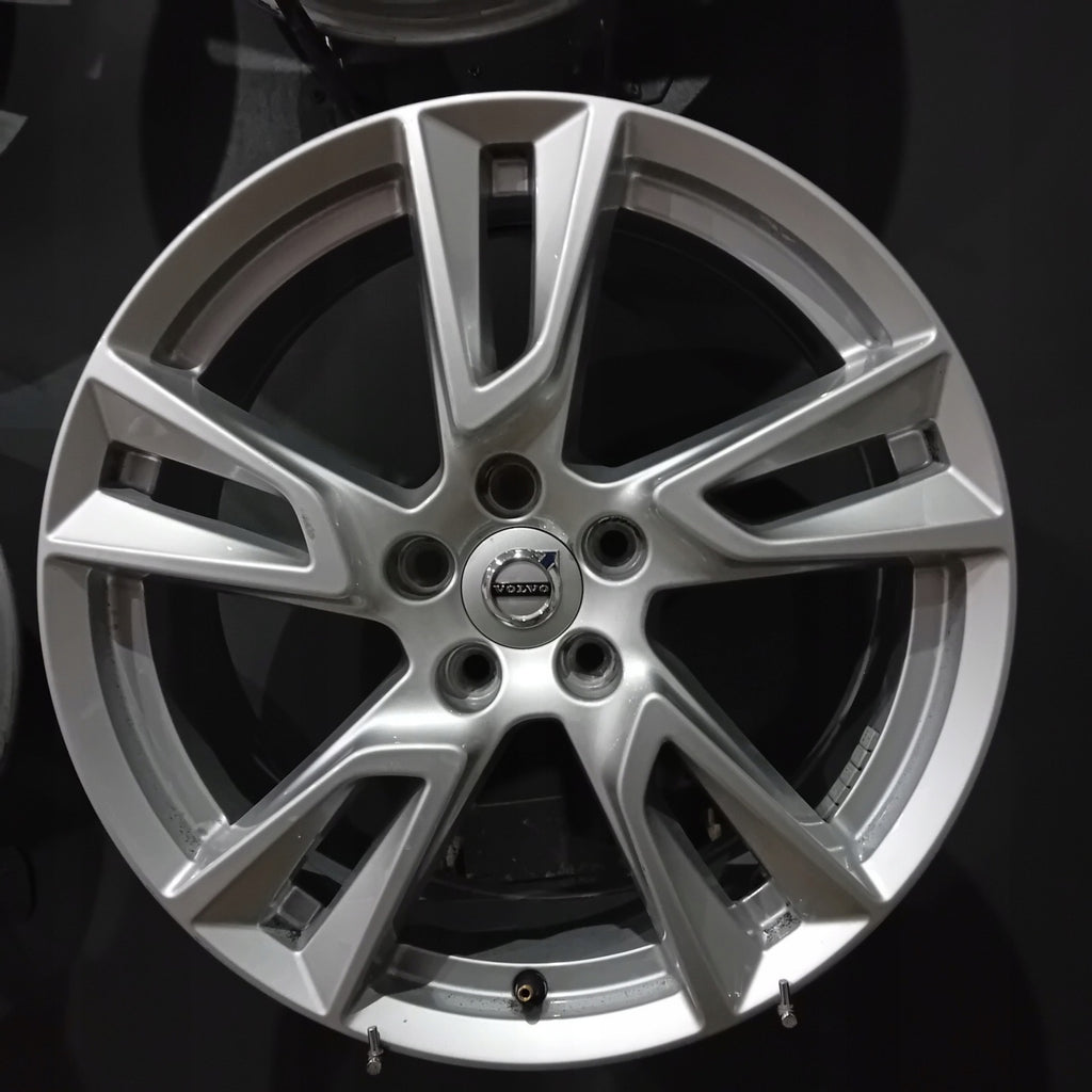4x Alufelge 18 Zoll 7.5" 5x108 50 5ET Glanz 31362866-F602642 Volvo V60 I V90 FEL2879656972ik