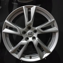 Load image into Gallery viewer, 4x Alufelge 18 Zoll 7.5" 5x108 50 5ET Glanz 31362866-F602642 Volvo V60 I V90 FEL2879656972ik