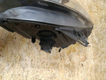 Laden Sie das Bild in den Galerie-Viewer, Frontscheinwerfer Opel Zafira C 13399858 Vorderseite Scheinwerfer Headlight