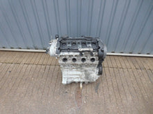 Load image into Gallery viewer, Motor VW Passat Golf V Touran BVY 2.0 FSI 150PS 110kW 109TKm Benzin Unkomplett