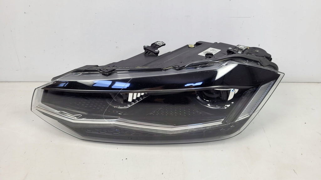 Frontscheinwerfer VW Polo 2G1941035F LED Ein Stück (Rechts oder Links) Headlight SCH3850186578kw