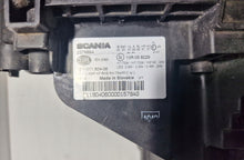 Load image into Gallery viewer, Frontscheinwerfer 2379894 Rechts Scheinwerfer Headlight SCH2978788195dt