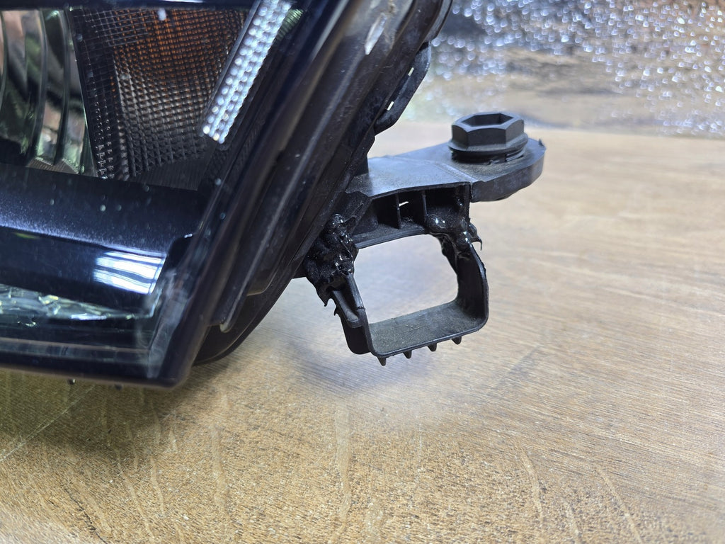 Frontscheinwerfer Skoda Fabia I 6VB941016 LED Rechts Scheinwerfer Headlight