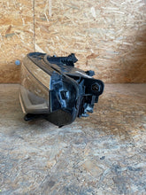 Laden Sie das Bild in den Galerie-Viewer, Frontscheinwerfer VW Passat B8 3G1941082P LED Rechts Scheinwerfer Headlight