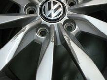 Load image into Gallery viewer, 1x Alufelge 17 Zoll 6.0&quot; 5x112 48ET Glanz Silber 5G0601025K Vw Rim Wheel