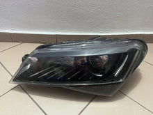 Laden Sie das Bild in den Galerie-Viewer, Frontscheinwerfer Skoda Superb III 3V1941015A Xenon Links Scheinwerfer Headlight