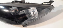 Load image into Gallery viewer, Frontscheinwerfer Mazda 2 D651-51040 Ein Stück (Rechts oder Links) Headlight