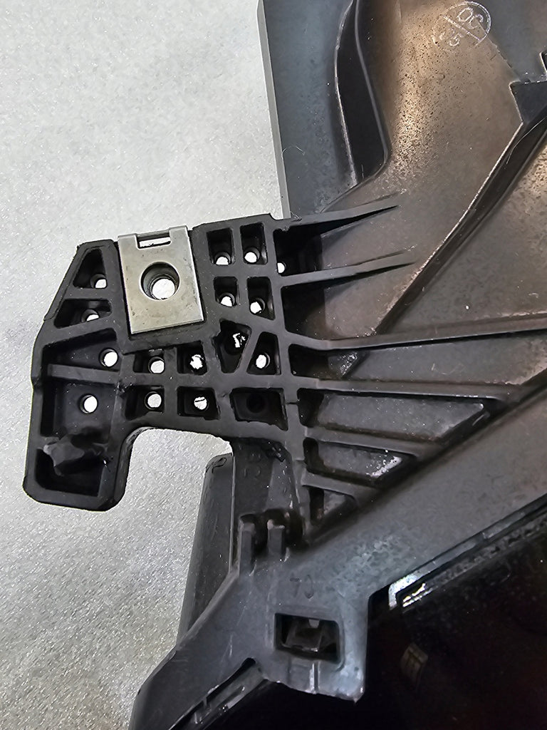 Frontscheinwerfer Tesla Model 3 1760888-00-E Full LED Rechts oder Links