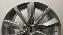 Load image into Gallery viewer, 1x Alufelge 17 Zoll 7.0" 5x112 42ET Glanz Silber 5H0601025 Vw Rim Wheel FEL3237117860bj