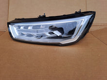 Load image into Gallery viewer, Frontscheinwerfer Audi A1 8xa 8XA941005 Xenon Ein Stück (Rechts oder Links) SCH8603983479vt
