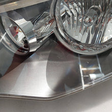 Laden Sie das Bild in den Galerie-Viewer, Frontscheinwerfer Mitsubishi Outlander II P5589L A048040P5589L Rechts oder Links