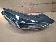 Laden Sie das Bild in den Galerie-Viewer, Frontscheinwerfer Hyundai Tucson 92102D7700 Rechts Scheinwerfer Headlight SCH6500531823zg