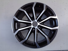 Laden Sie das Bild in den Galerie-Viewer, 1x Alufelge 18 Zoll 8.0&quot; 5x112 50ET Renault Rim Wheel