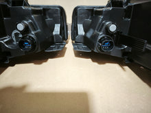 Load image into Gallery viewer, Frontscheinwerfer Kia Picanto 92101G6500 Ein Satz Scheinwerfer Headlight SCH5776100191jf