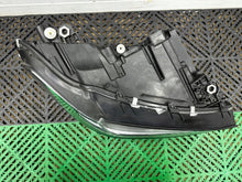 Laden Sie das Bild in den Galerie-Viewer, Frontscheinwerfer BMW X3 G01 G02 8739654 MN15A6372 LG15A6372F00HTB704409 Rechts SCH1730315918mn