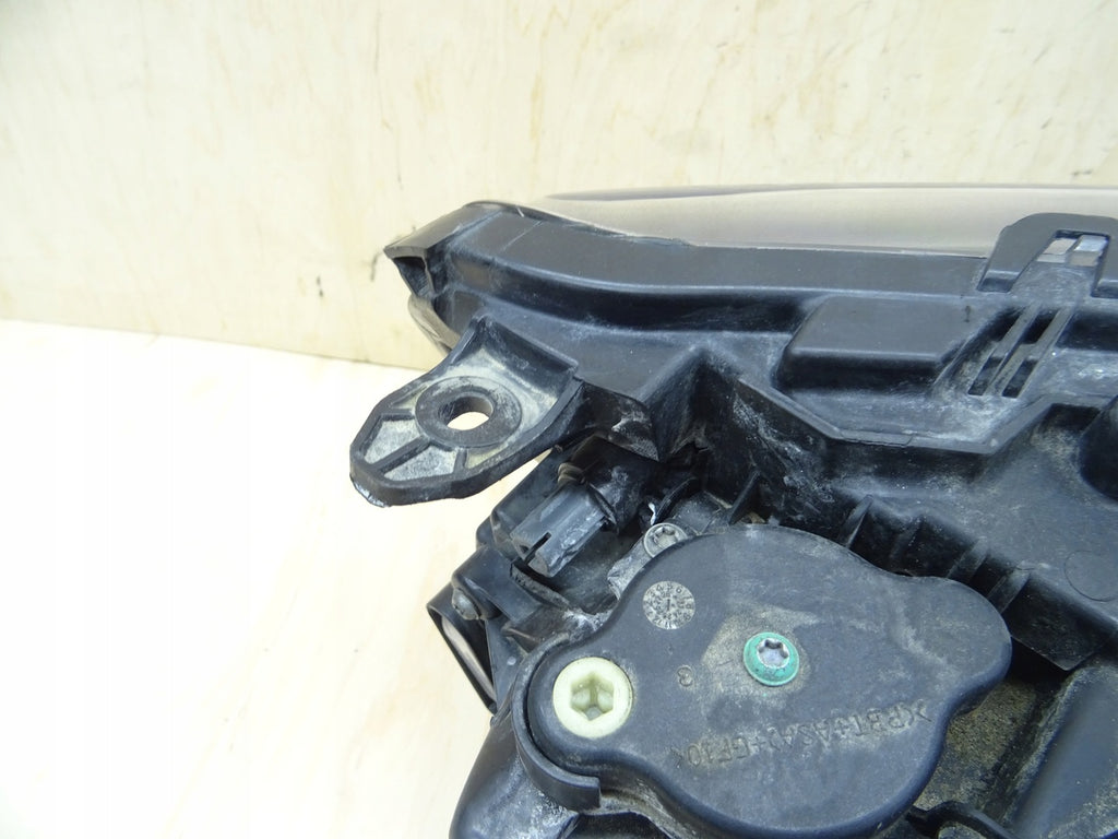 Frontscheinwerfer VW Amarok 2H1941017 Ein Stück (Rechts oder Links) Headlight SCH6681126275qn