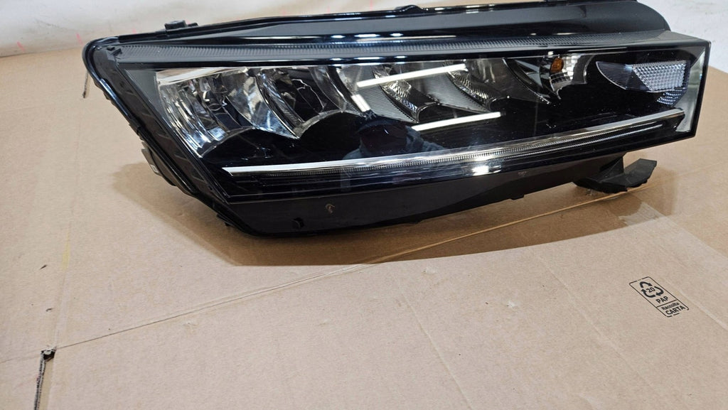 Frontscheinwerfer Skoda Octavia IV 5E4941016 LE18A6418KOD 85122000 Rechts SCH4212188925br