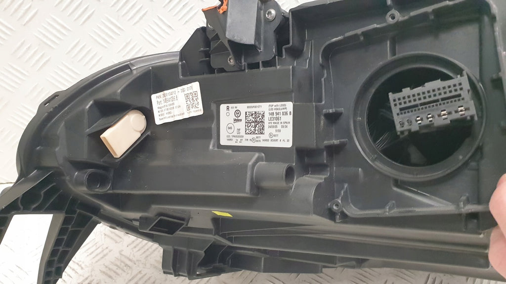 Frontscheinwerfer VW 14B941036B Rechts Scheinwerfer Headlight SCH8931194758ur