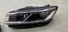 Laden Sie das Bild in den Galerie-Viewer, Frontscheinwerfer VW Touareg 761941036B 761941035B Full LED Ein Satz Headlight