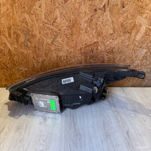 Laden Sie das Bild in den Galerie-Viewer, Frontscheinwerfer Ford Focus JX7B-13E014-CD JX7B-13E015-CD LED Ein Satz SCH6861652129ul