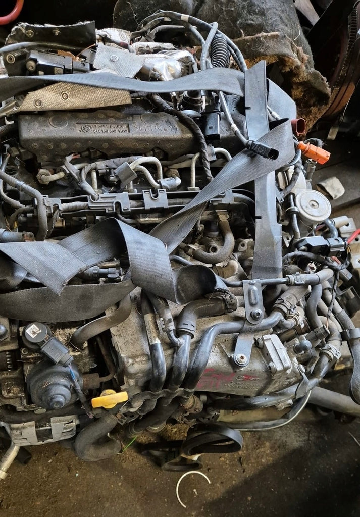 Motor VW Golf VII CRK 1.6 TDI 2014 Diesel Engine Unkomplett