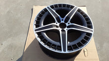 Laden Sie das Bild in den Galerie-Viewer, 1x Alufelge 20 Zoll 9.5&quot; 5x112 52ET A2954012700 Mercedes-Benz Amg Eqe Rim Wheel
