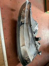 Laden Sie das Bild in den Galerie-Viewer, Frontscheinwerfer Honda Civic I 0301226202 Rechts Scheinwerfer Headlight SCH7674412533sf
