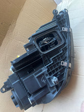 Laden Sie das Bild in den Galerie-Viewer, Frontscheinwerfer Mercedes-Benz Gle A1679061600 LED Links Scheinwerfer Headlight SCH1589053130cz