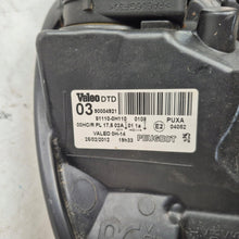Laden Sie das Bild in den Galerie-Viewer, Frontscheinwerfer Peugeot 107 81110-0H110 Rechts Scheinwerfer Headlight SCH4253344073dq