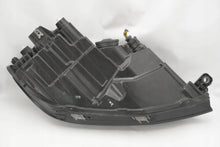 Laden Sie das Bild in den Galerie-Viewer, Frontscheinwerfer VW Caddy III 2K1941015A Links Scheinwerfer Headlight SCH5877827238rv