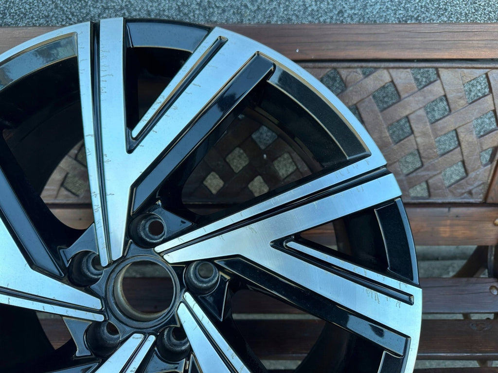 1x Alufelge 18 Zoll 7.5" 5x112 51ET Glanz Schwarz 5H0601025M VW Golf Viii FEL9122463507ss