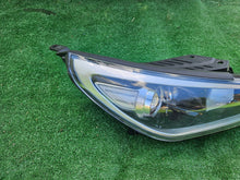 Load image into Gallery viewer, Frontscheinwerfer Hyundai I30 III 92102-G4XXX LED Rechts Scheinwerfer Headlight