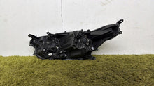 Laden Sie das Bild in den Galerie-Viewer, Frontscheinwerfer Toyota IV Yaris LED Rechts Scheinwerfer Headlight SCH1511446562yn