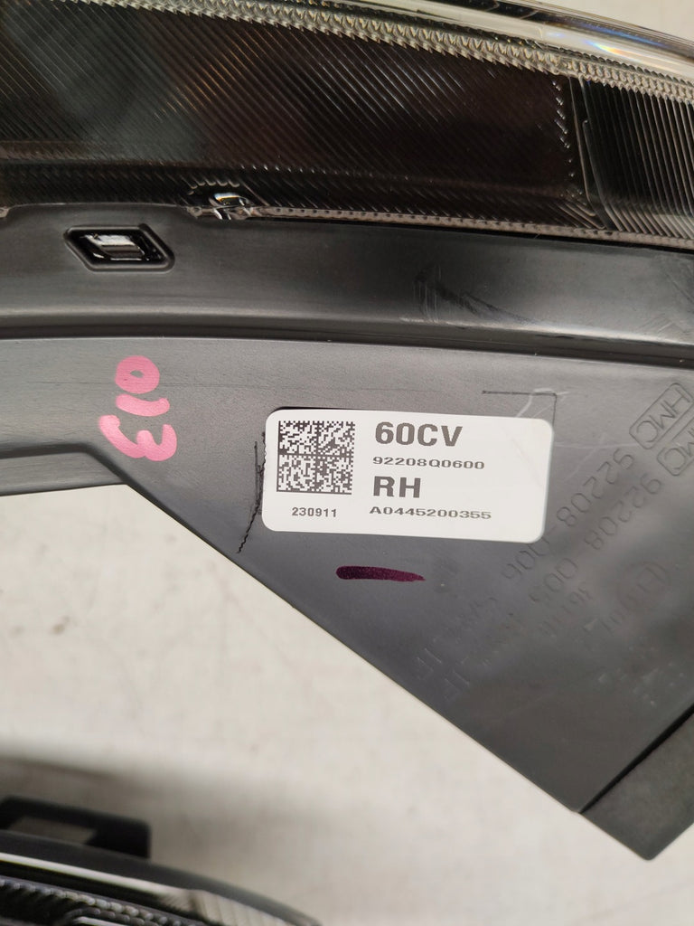 Frontscheinwerfer Hyundai Bayon 92207Q0600 92208Q0600 Full LED Rechts oder Links