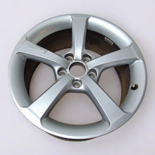 Load image into Gallery viewer, 1x Alufelge 17 Zoll 7.5&quot; 5x112 43ET Glanz 8V0601025S Audi A3 Rim Wheel