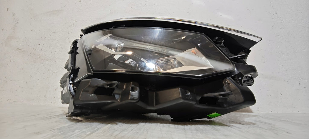 Frontscheinwerfer Skoda Kamiq 655941016C LED Rechts Scheinwerfer Headlight SCH6159804788lm