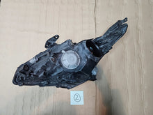 Load image into Gallery viewer, Frontscheinwerfer Toyota Avensis Rechts Scheinwerfer Headlight SCH6231931286qz
