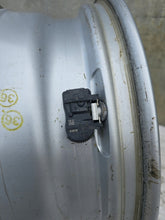 Load image into Gallery viewer, 1x Alufelge 17 Zoll 6.5" 5x112 6856076 BMW X1 Rim Wheel FEL4746056651om