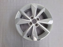 Load image into Gallery viewer, 1x Alufelge 16 Zoll 6.0" 4x100 43ET 1ST601025J Skoda Citigo Rim Wheel FEL8164921387gb